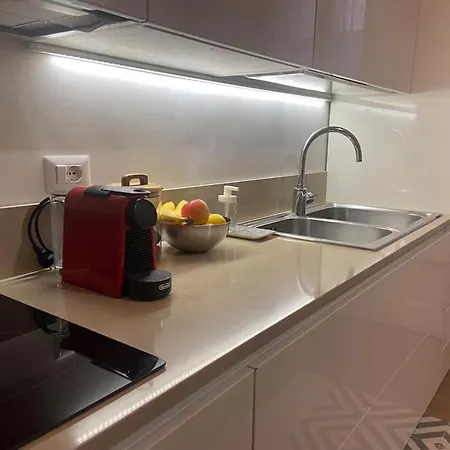 Acquabella 6 * Milánó